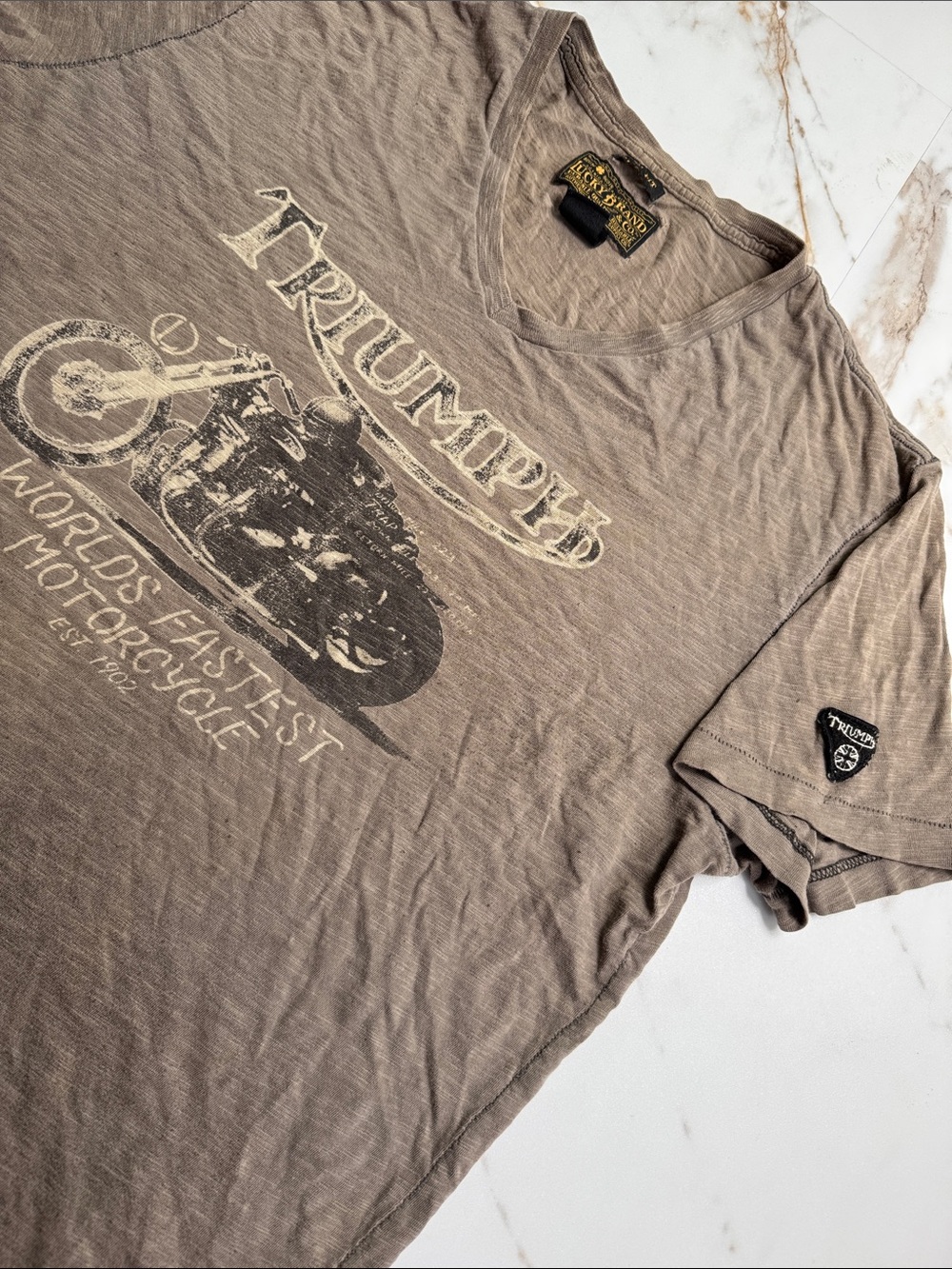 Y2K Lucky Brand Triumph Biker Logo T-Shirt Sz L Distressed Trendy
